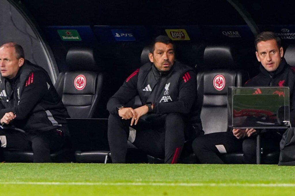 Hollantilaislegenda yllättäen otsikoissa – jääkö Liverpool taakse?