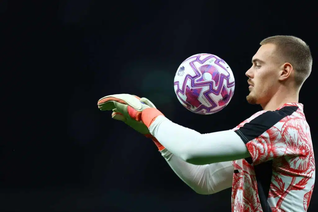 Chelsea-vahti harkitsee lähtöä – yksi syy kallistaa vaakakuppia