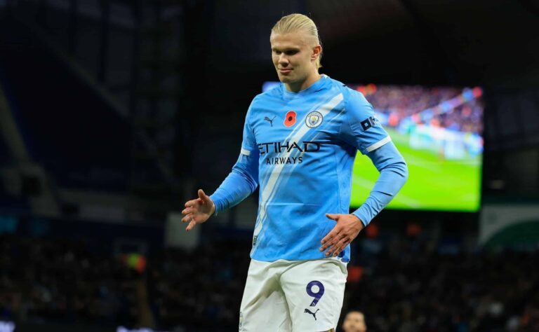 Mestarivalmentajalta 200 miljoonan lupalappu – posketon väite Erling Haalandista