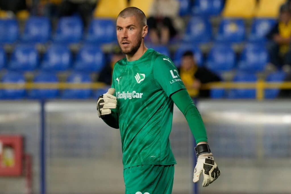 Huuhkajiin jo kolmas muutos