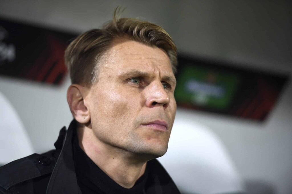 Entiseltä HJK-luotsilta huima saavutus – selkeä linjaus Suomesta