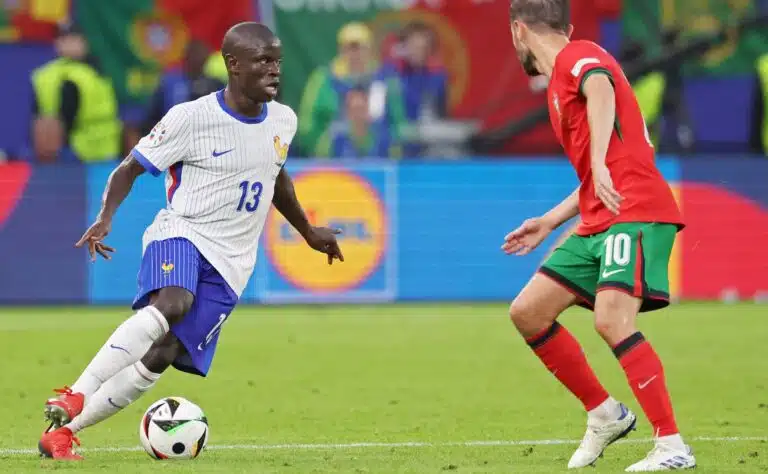 N’Golo Kantén jättisiirto kaatui dramaattisesti – uskomaton sössiminen kostautui