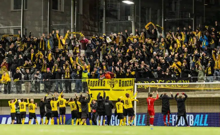 Vuosi riitti Ahvenmaalla – sitten KuPS otti yhteyttä