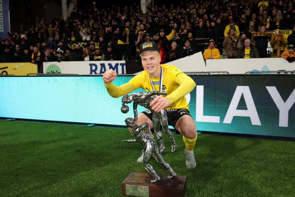 Haastattelu: Nuori KuPS-tähti pursui iloa mestaruusiltana – ”Elimme hetkessä ja nautimme yhdessä!”