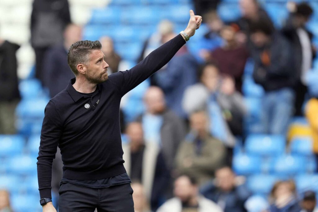 Kriisijoukkue sai uuden päävalmentajan – ex-pelaaja tarttuu tutisevaan ruoriin