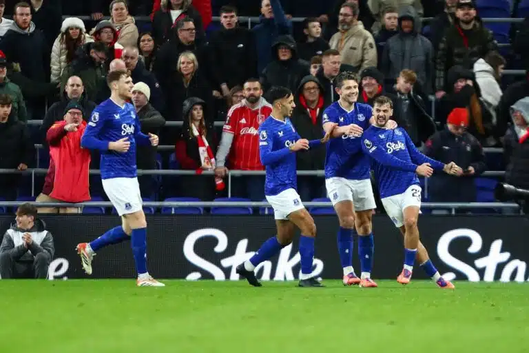 Tekikö Chelsea kohtalokkaan virheen? – sensaatio kyllästyi penkkiin