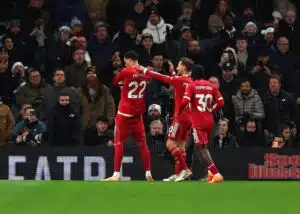 Liverpool jäi mestaruustaistosta – mutta Gerrardin mukaan punaisilla riittää pelattavaa