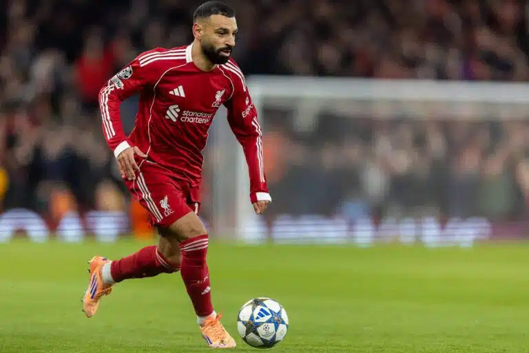 Mohamed Salahista heitettiin ”järjetön” siirtohuhu – Steven Gerrard tyrmäsi heti