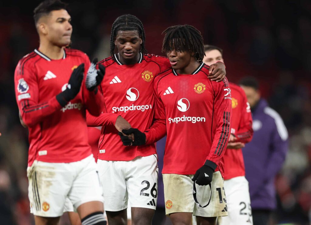 Manchester Unitedin puolustus elää – nuori nimi nousi yllättäen esiin