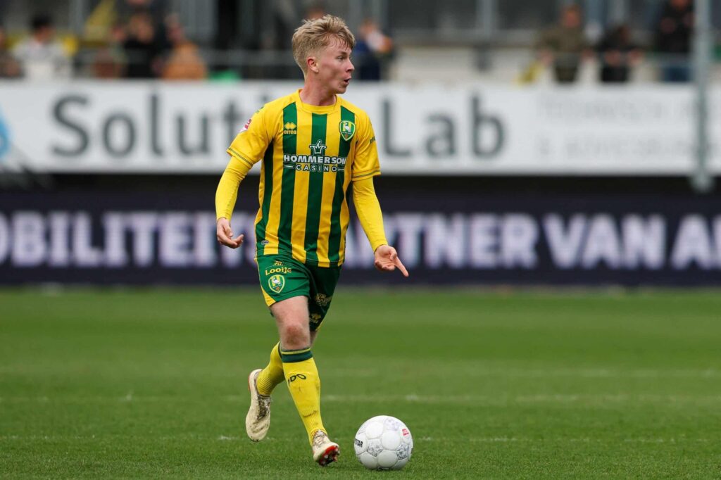 Suomalaispelaajalla hauska tilanne Hollannissa – Joukkueen kapteeni nimetty Jari Litmasen mukaan