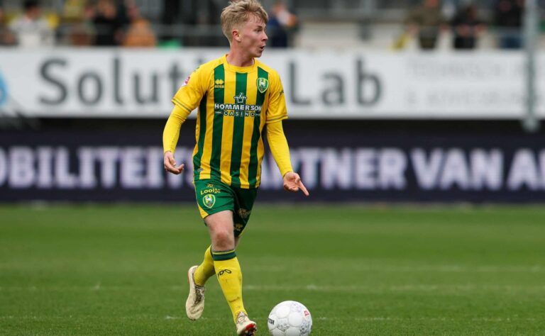 Suomalaispelaajalla hauska tilanne Hollannissa – Joukkueen kapteeni nimetty Jari Litmasen mukaan