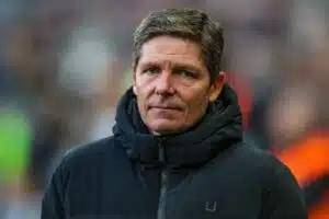 Jättiläismäinen valmentajalähtö shokeeraa – tyrmäysisku vai uuden alku?