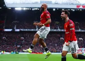 Reaktio: Antti Niemi purkaa Manchesterin derbyn – ”Nyt voi kävellä takki auki”