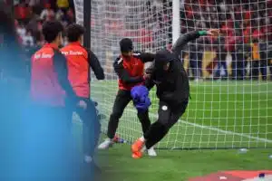 Marokon koiruudet tallentuivat kameraan – varamaalivahti nousi sankariksi keskellä kaaosta