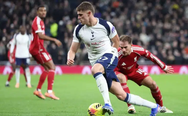 Tottenham ei myy – tässä syy, miksi puolustuksen kulmakivi pysyy paikoillaan