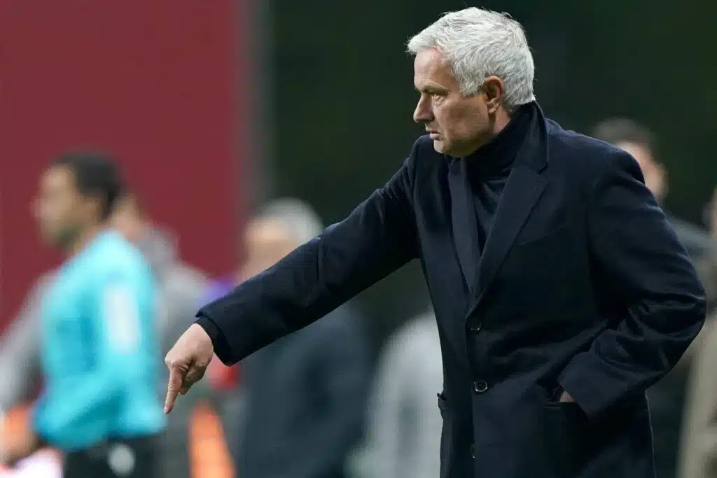 José Mourinho toivoi yhtä asiaa pelaajilleen – raju ripitys ei jättänyt mitään epäselväksi