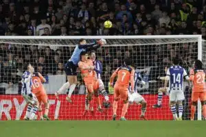 Tätä ei pitänyt tapahtua – mutta kentällä näkyi jo kaikki