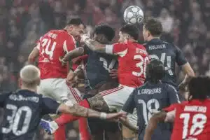 Kun täydellisyys ei riitä – Euroopan ainoa voittamaton on ajautunut mahdottomaan tilanteeseen