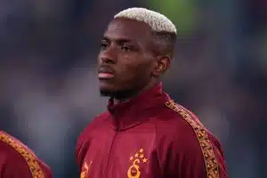 Kaikki oli ohi – kunnes yksi huuto parkkipaikalla pelasti supertähden elämän