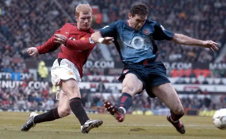 ManU- ja Arsenal-legendat sanasodassa – kumpi joutuu nöyrtymään?