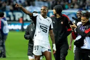 Liverpool nappasi kovan luokan nuorisokortin – juuri tämä kesähankinta voi ratkaista puolustusongelmat