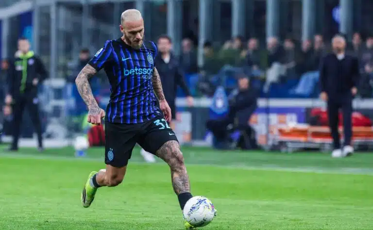 Liverpool vaarassa menettää luottopelaajan – italialaistähti hehkuu punaisten tutkassa