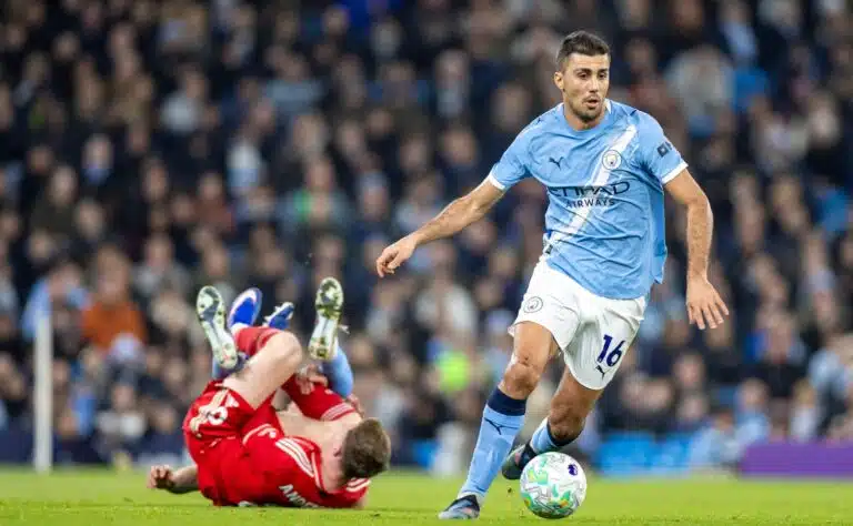 Real Madrid valmis rikkomaan oman sääntönsä – Man Cityn supertähdelle muhii jättisiirto