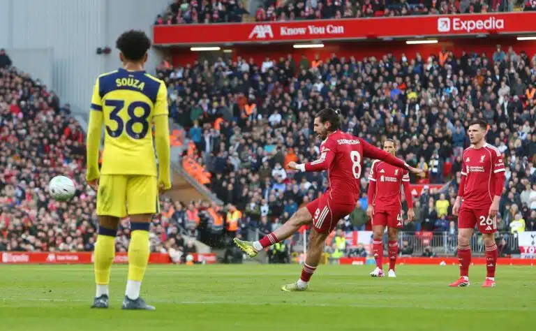 Liverpool rankaisi armotta – Tottenhamin maalivahti joutui murska-arvion kohteeksi