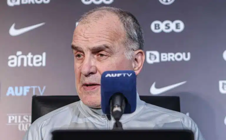 Jalkapallo on pilalla – kulttivalmentaja latasi suorat sanat kehityksestä