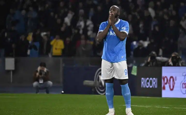 Italiassa kuohuu yli äyräiden – tähtihyökkääjä katosi, nyt seura harkitsee äärimmäistä ratkaisua