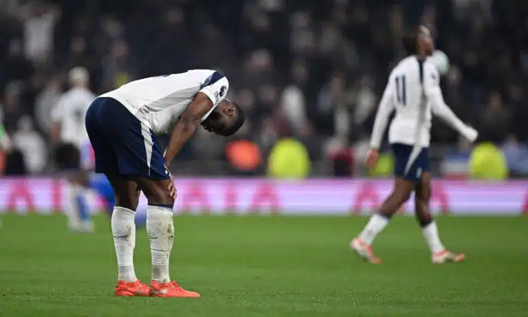 Tottenhamin kohtalon hetki – kuka pelastaa jättiläisen kadotukselta?