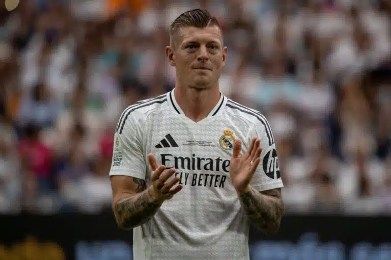Toni Kroosia kaivataan taas – Real Madrid valmistelee yllättävää ratkaisua