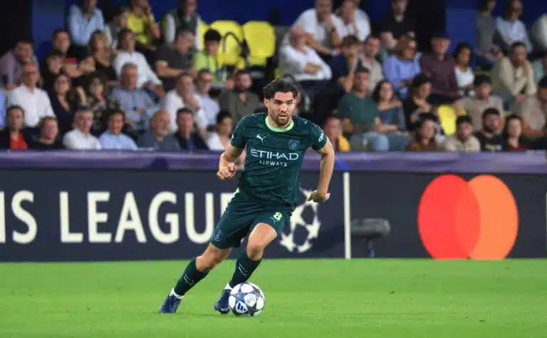 Yli 20 pokaalia, neljä Mestarien liigaa – onko tässä maailman aliarvostetuin futaaja?