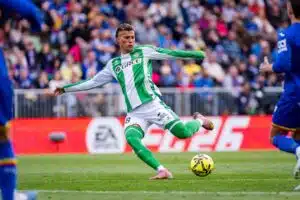 ItseDeossa? – huippujalkapalloilijan ympärillä kiertävä väite on jo karannut käsistä