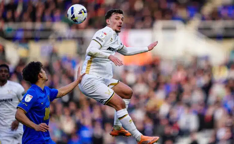 Pukukopin rajat hämärtyivät – päävalmentajan tytär odottaa lasta