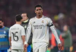 Jude Bellinghamilta yllättävä siirto – nyt suunta kääntyi täysin