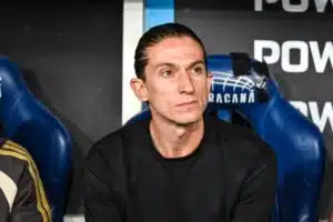 ”Elävät kuplassa” – huippuvalmentaja rikkoo nuorten jalkapalloilijoiden illuusion