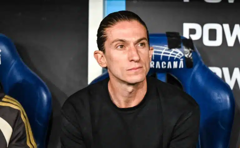 ”Elävät kuplassa” – huippuvalmentaja rikkoo nuorten jalkapalloilijoiden illuusion