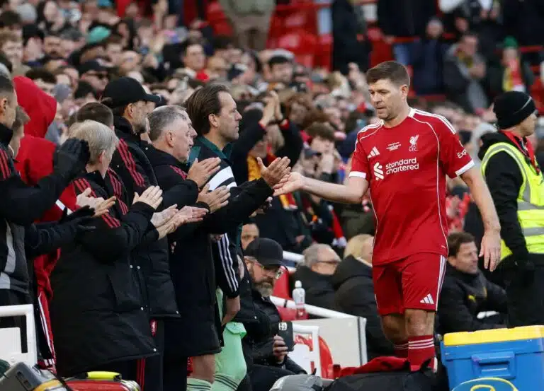 Uskollisuus ennen pokaaleja – Gerrard avasi ratkaisunsa