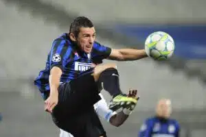 Brassitähti työnnettiin ulos – vuosi myöhemmin kohtalo iski takaisin Mestarien liigan finaalissa