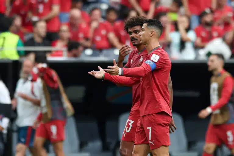 Portugalin tähdet saivat kylmää kyytiä – legenda joutui pidättelemään itseään