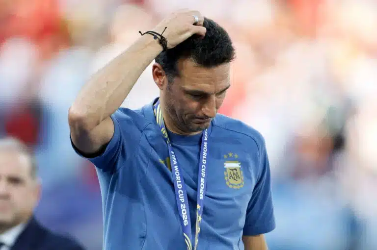 Lionel Scaloni rikkoi hiljaisuuden – paljasti vaietun totuuden Argentiinan touhusta